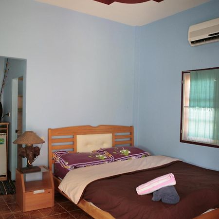 Jungle Hut Bungalows&Hotel Haad Chao Phao Exterior foto