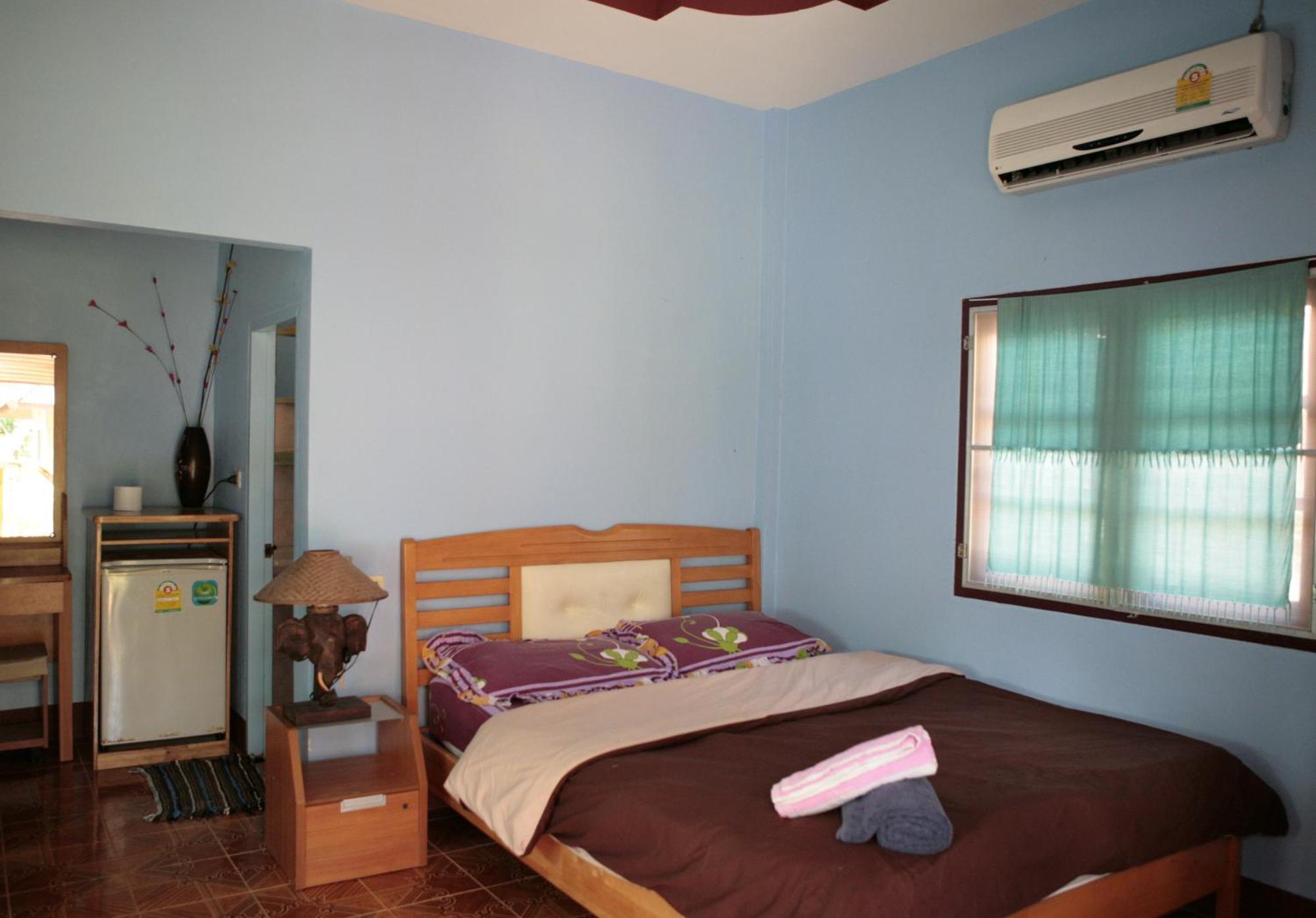 Jungle Hut Bungalows&Hotel Haad Chao Phao Exterior foto