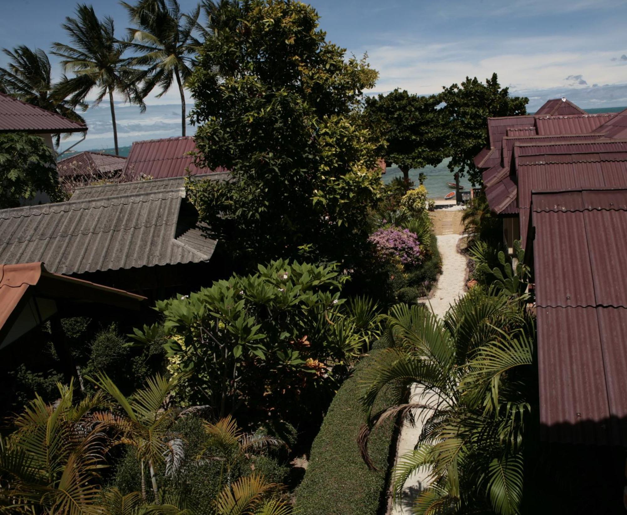 Jungle Hut Bungalows&Hotel Haad Chao Phao Exterior foto