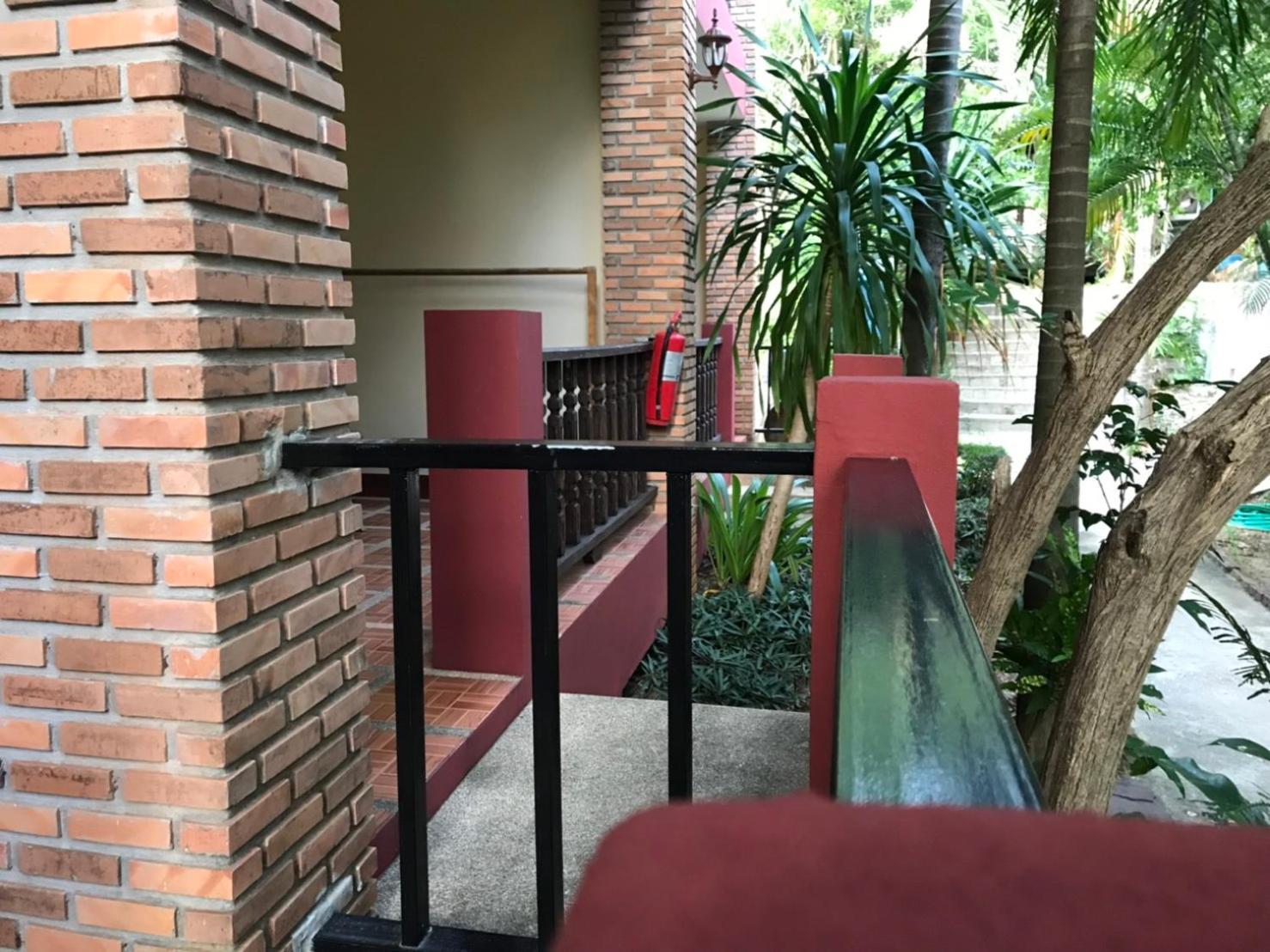 Jungle Hut Bungalows&Hotel Haad Chao Phao Zimmer foto