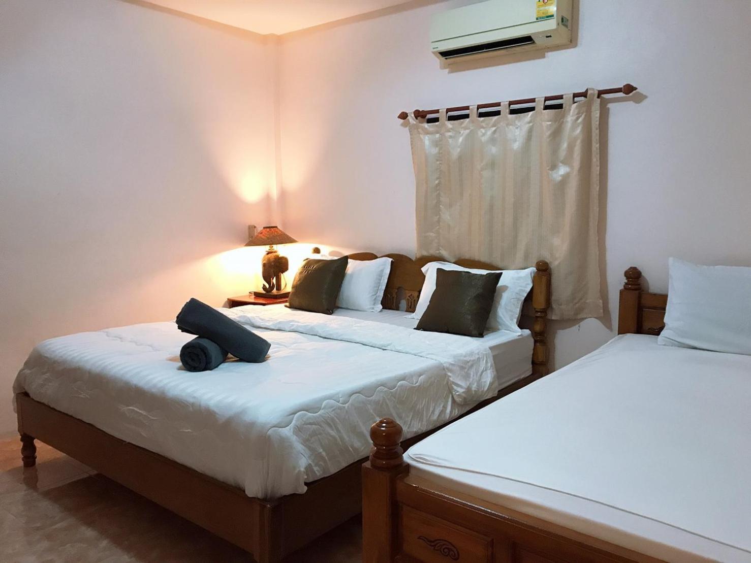 Jungle Hut Bungalows&Hotel Haad Chao Phao Zimmer foto
