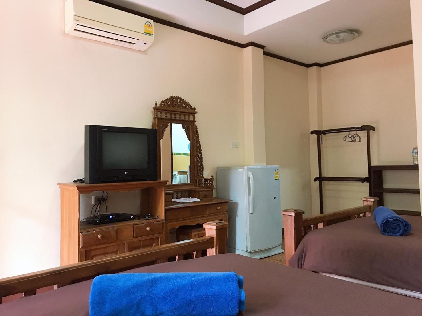 Jungle Hut Bungalows&Hotel Haad Chao Phao Zimmer foto
