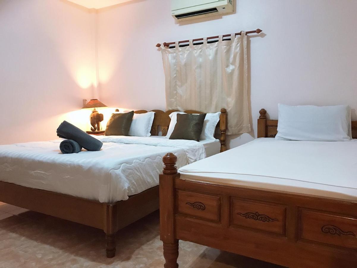 Jungle Hut Bungalows&Hotel Haad Chao Phao Zimmer foto