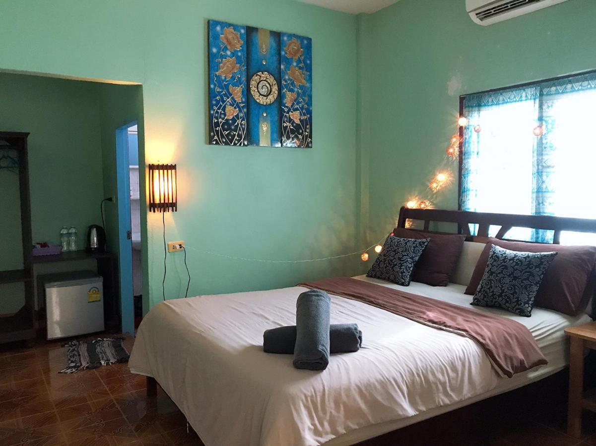 Jungle Hut Bungalows&Hotel Haad Chao Phao Zimmer foto